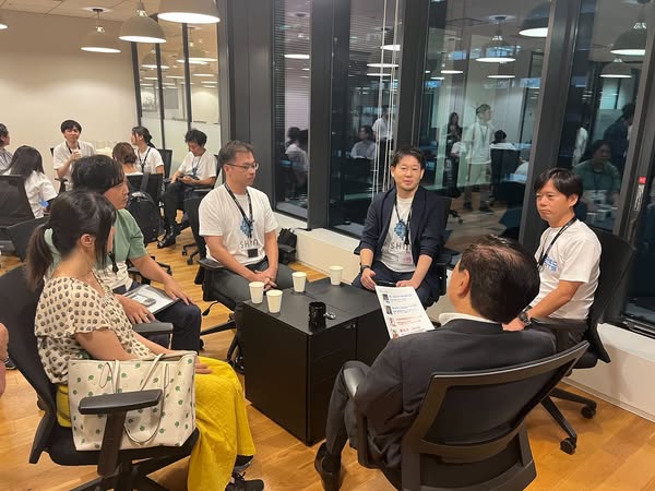 所属する“SHINみなとみらい”で神奈川県知事の激励を受けました