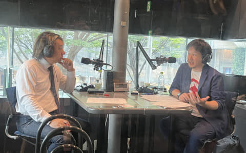 J-WAVEで放送されるラジオ番組に出演いたします